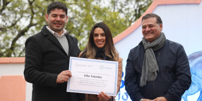 Villa Tulumba recibió el certificado de su candidatura a uno de los “mejores pueblos turísticos” del mundo