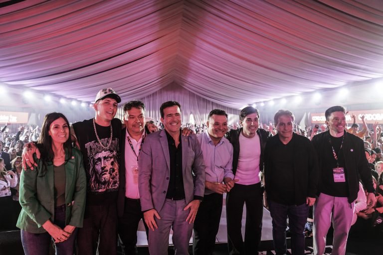 funcionarios + dskt2